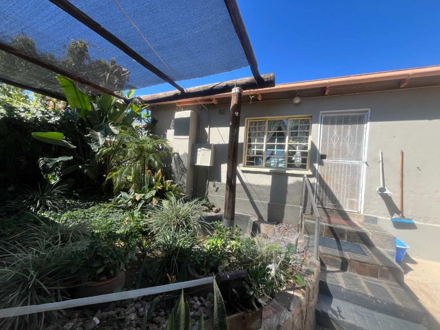 4 Bedroom Property for Sale in Kanoneiland Northern Cape